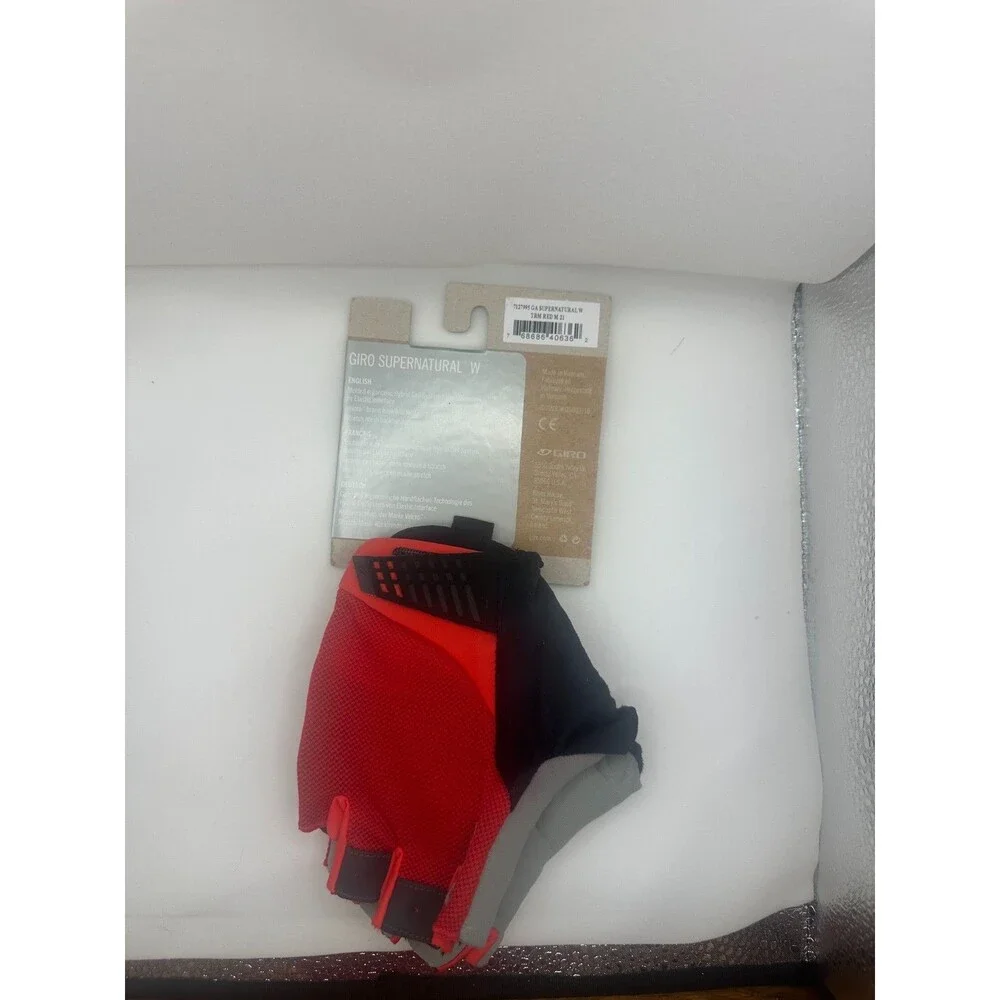 NWT Giro Supernatural Woman Lite Cycling Gloves, Bright Red Size Medium
